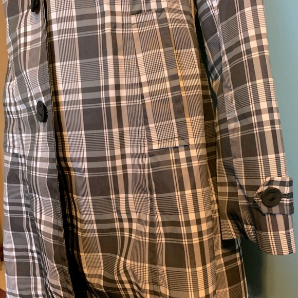 Relativity rain coat - Picture 2 of 16